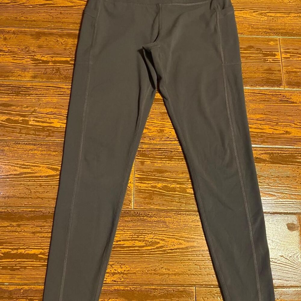 Women's Gray Leggings Size Medium